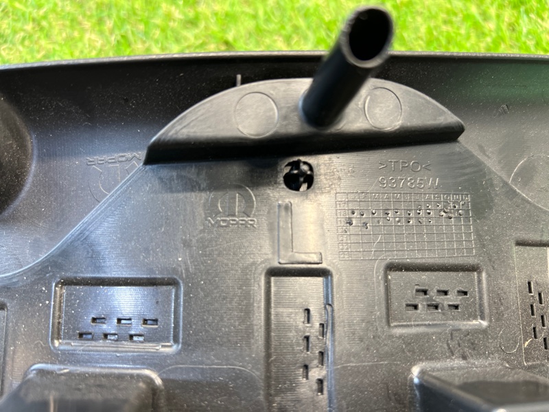 Обшивка потолка багажника левая Jeep Wrangler JL EC1