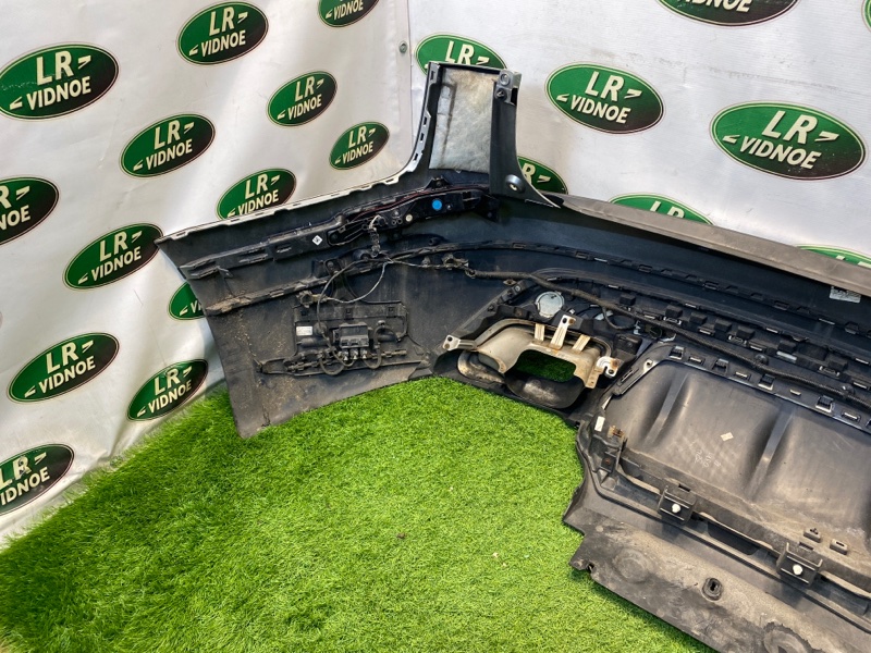 Бампер задний Range Rover Velar 2018 L560 306PS