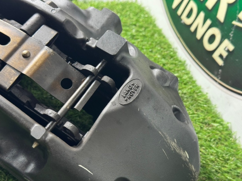 Суппорта brembo комплект Range Rover 2018 L405 448DT