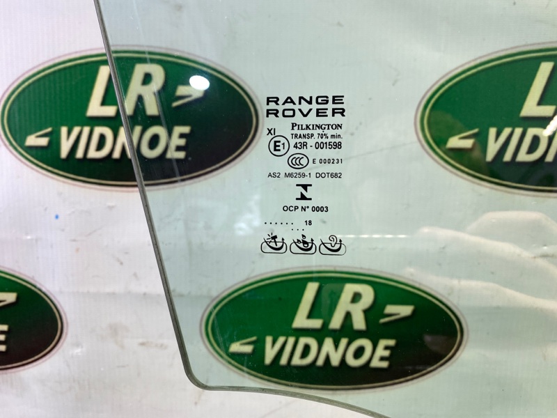 Стекло двери переднее правое Range Rover 2018 L405 448DT