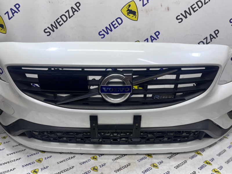 Бампер R-design передний S60 2015 B4164T