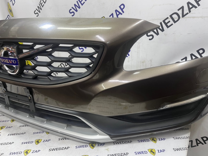 Бампер Cross Country передний S60 2016 D4204T14