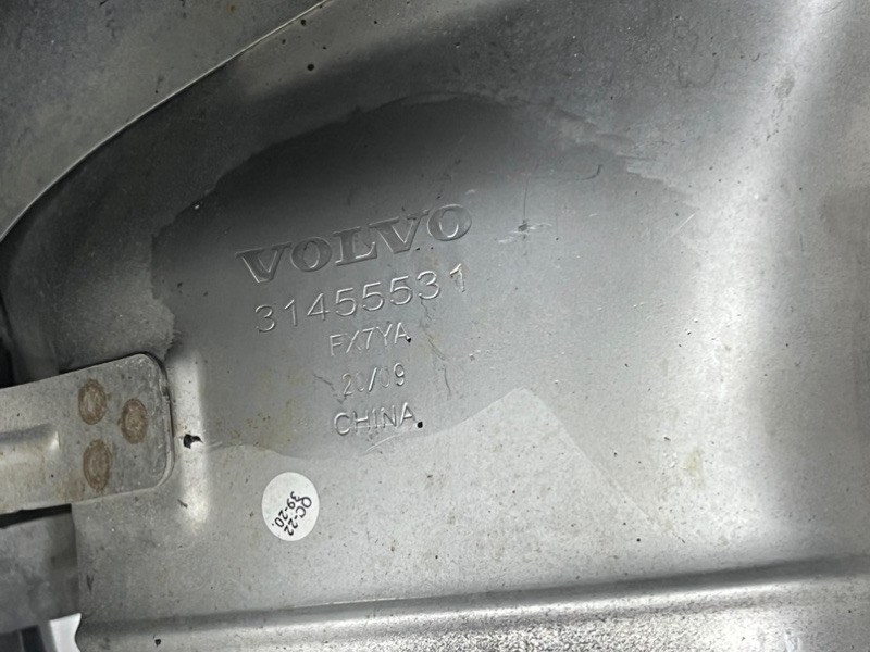 Бампер Cross Country задний V60 2021 B420T2