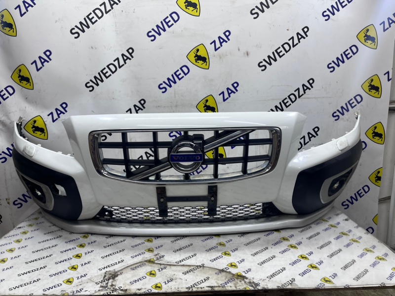 Бампер передний Volvo XC70 2011 BZ B6304T контрактная