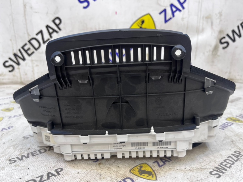 Панель приборная TFT S60 2014 B6304T4