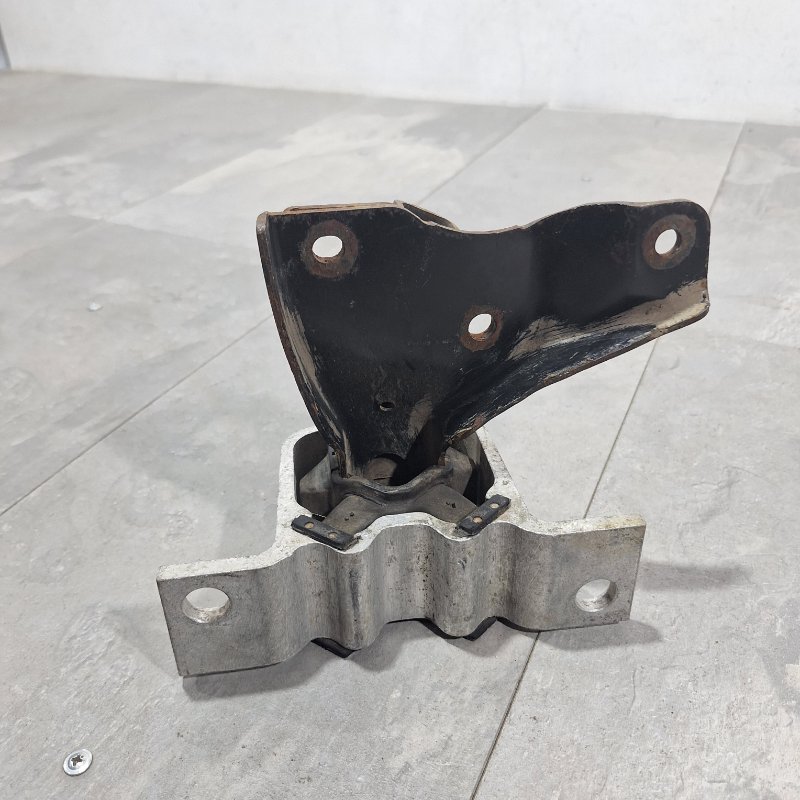 Подушка двигателя передняя правая RENAULT LOGAN 1 K7J K7M