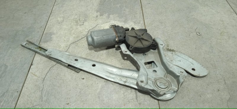 Стеклоподъемник электрический задний правый NISSAN ALMERA N16