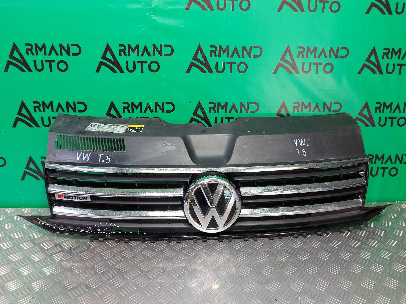 Решетка радиатора Volkswagen Transporter 2015-нв T6 7E5853651E041 id233849  запчасть БУ купить в Москве, цена 7800₽