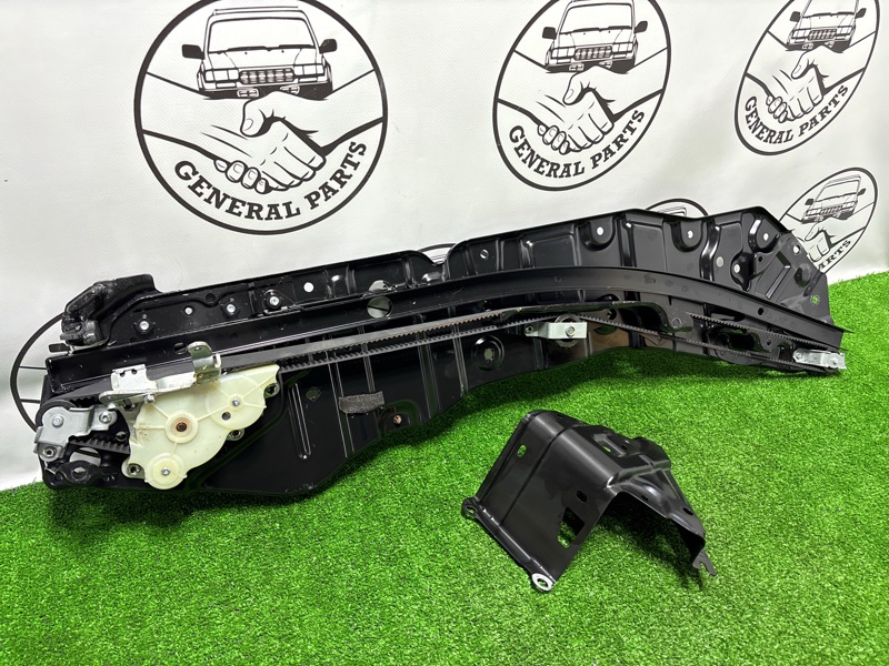 Электропривод двери задний правый Toyota Vellfire ANH20 2AZ-FE