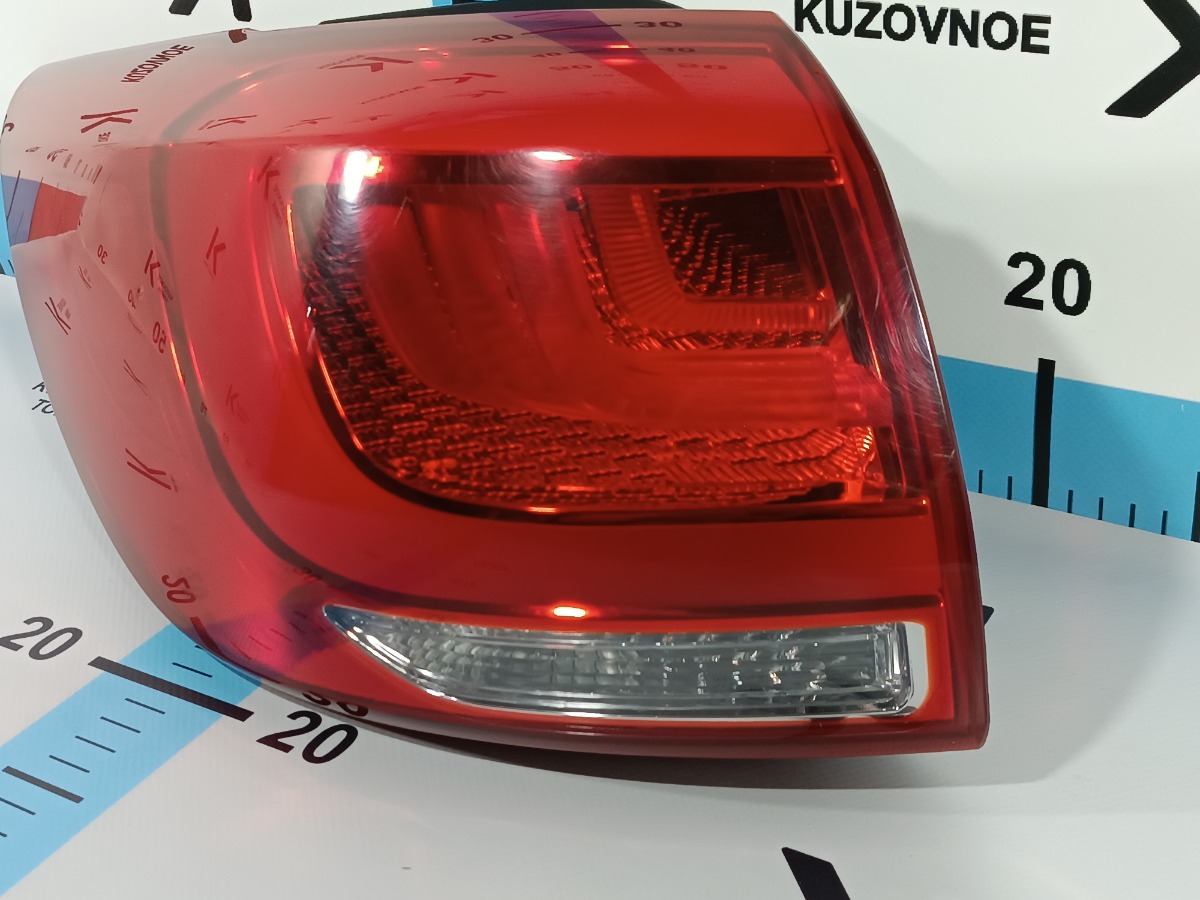 Фонарь (Стоп Сигнал) задний левый Sportage 2014 SL D4HA