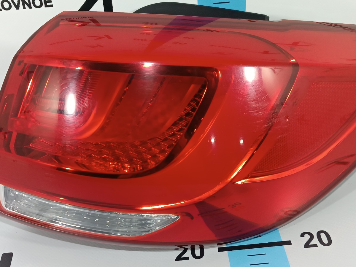 Фонарь (Стоп Сигнал) задний правый Sportage 2014 SL D4HA