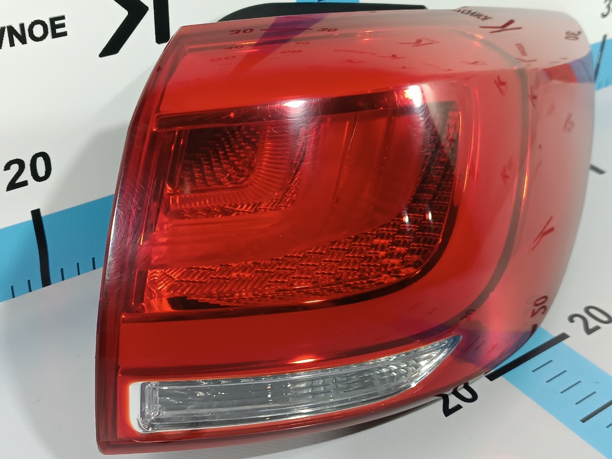 Фонарь (Стоп Сигнал) задний правый Sportage 2014 SL D4HA