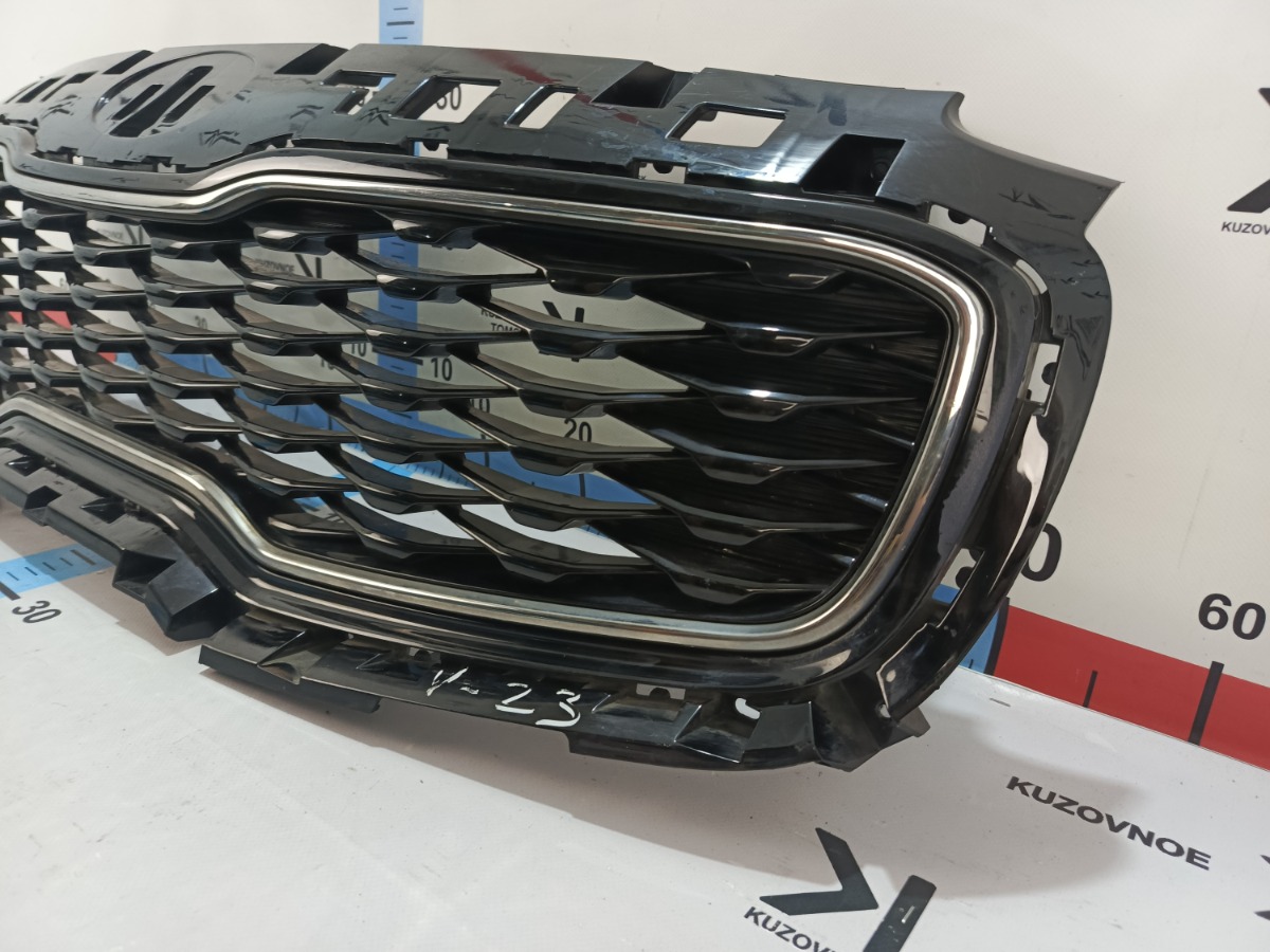Решетка радиатора Sportage 2017 QL D4HA