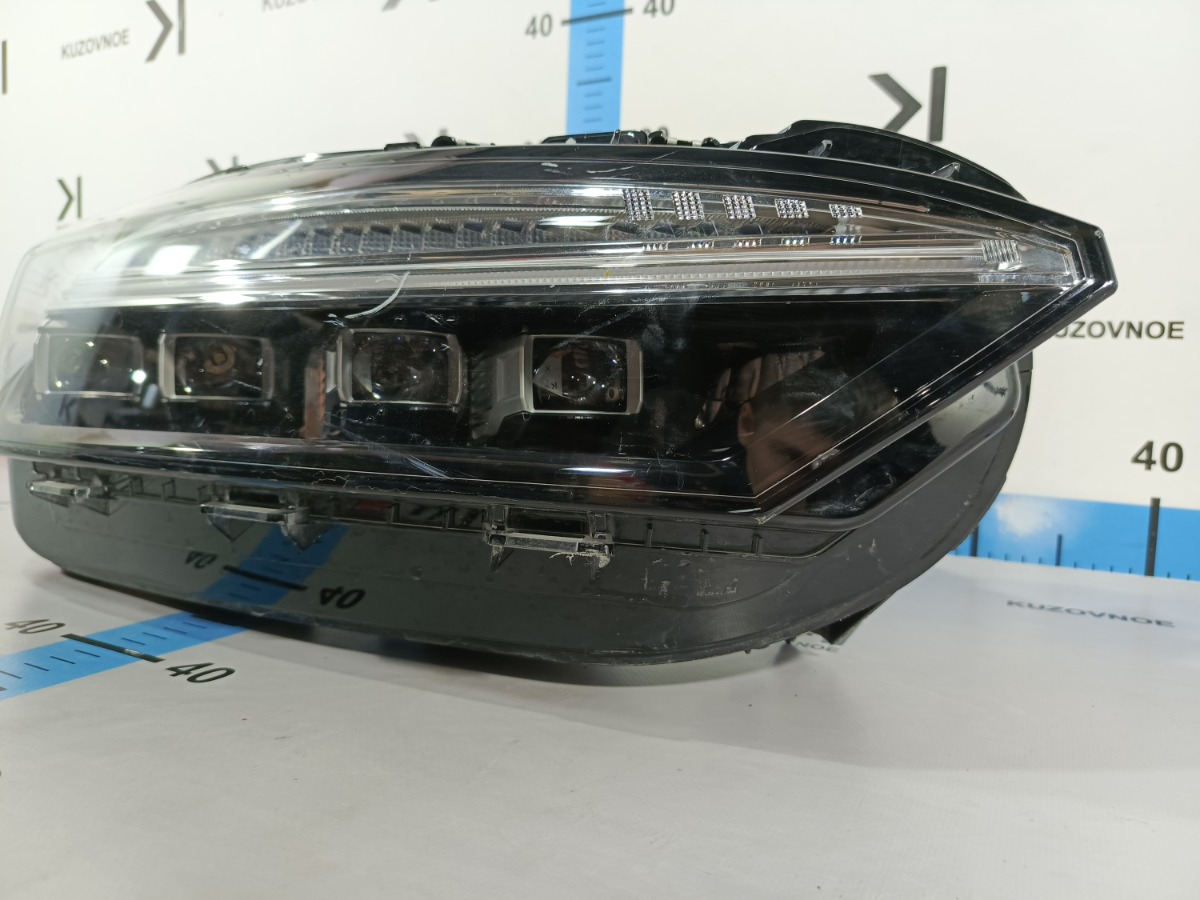 Фара передняя правая VX 2020- SQRF4J20C