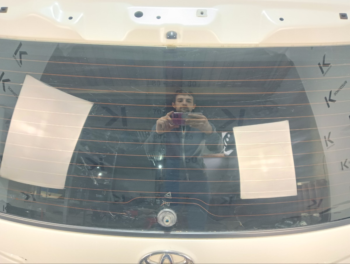 Стекло заднее Toyota Fortuner 1GDFTV
