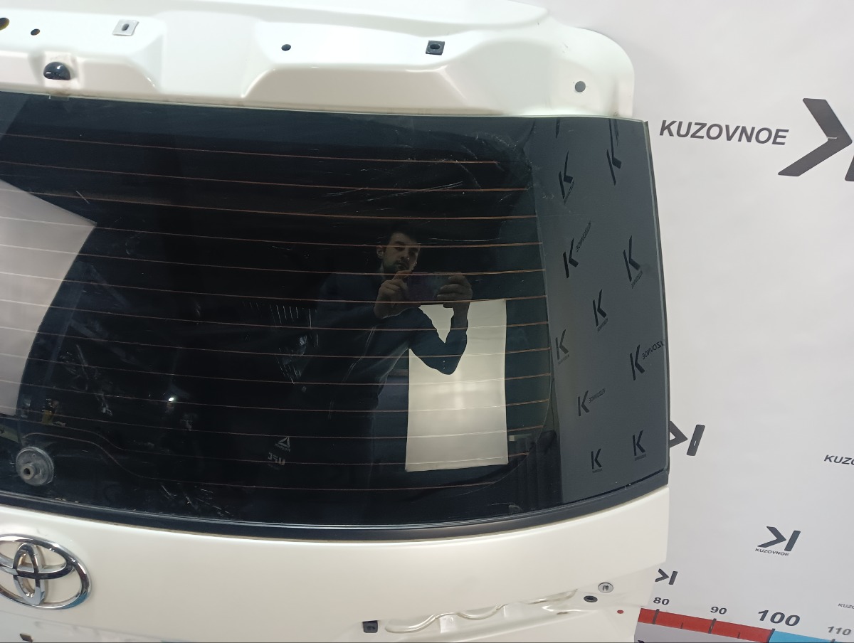 Стекло заднее Fortuner 2021 1GDFTV