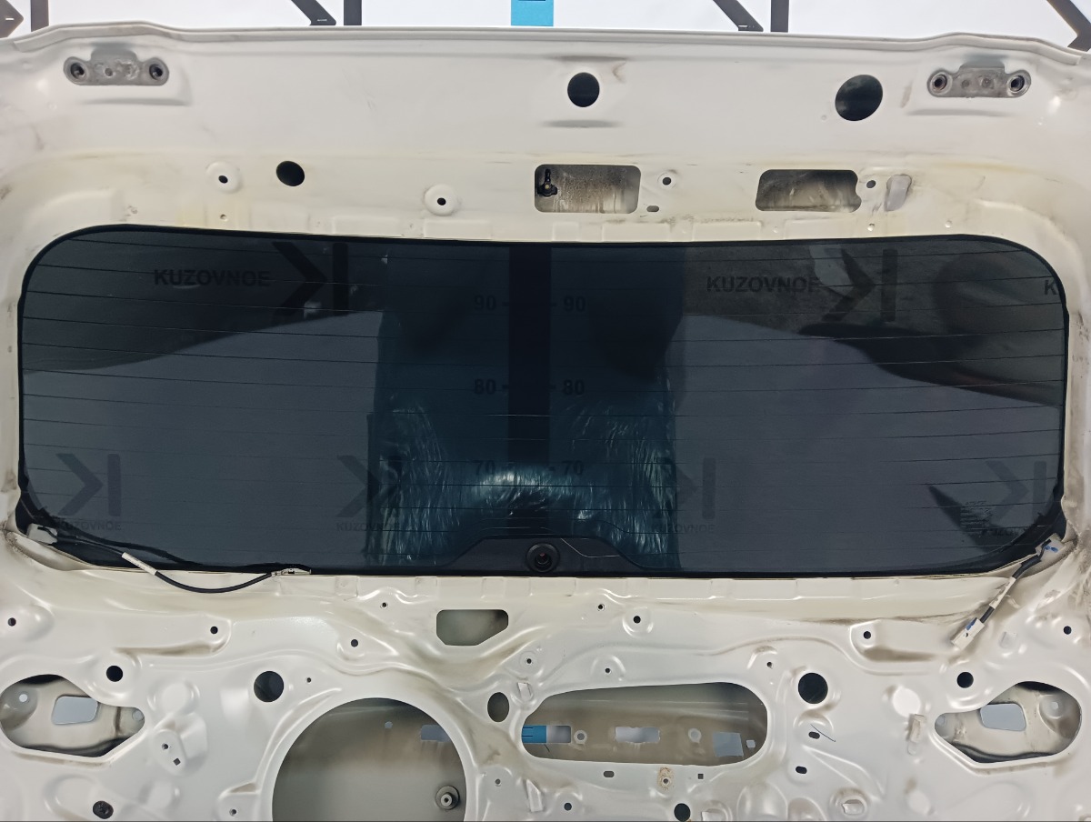 Стекло заднее Fortuner 2021 1GDFTV