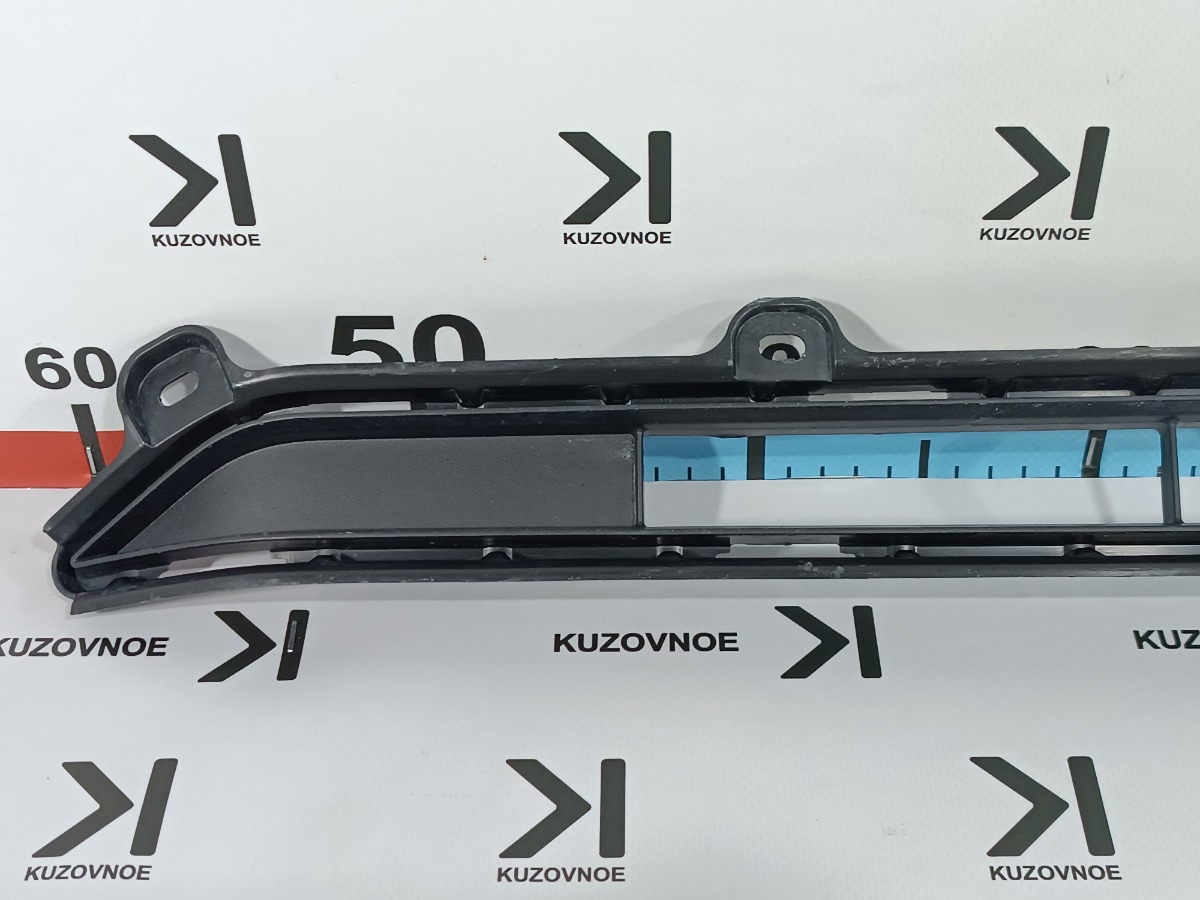 Решетка в бампер Land Cruiser J300