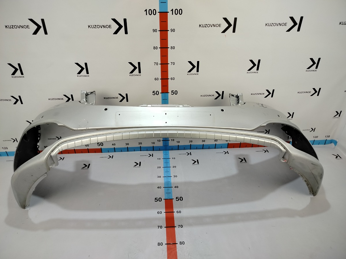 Бампер Kia Carnival YP D4HB 2015 перед. (б/у) Бампер Kia Carnival YP D4HB 2015 перед. (б/у)