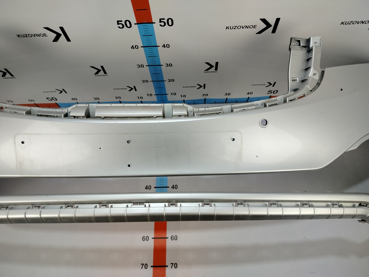 Бампер Kia Carnival YP D4HB 2015 перед. (б/у) Бампер Kia Carnival YP D4HB 2015 перед. (б/у)