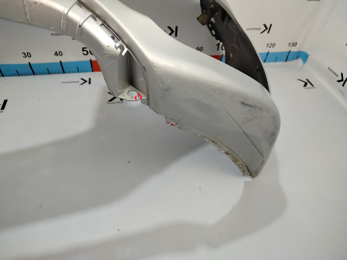 Бампер Kia Carnival YP D4HB 2015 перед. (б/у) Бампер Kia Carnival YP D4HB 2015 перед. (б/у)