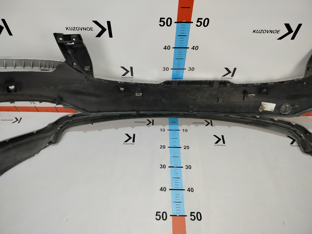 Бампер Kia Carnival YP D4HB 2015 перед. (б/у) Бампер Kia Carnival YP D4HB 2015 перед. (б/у)