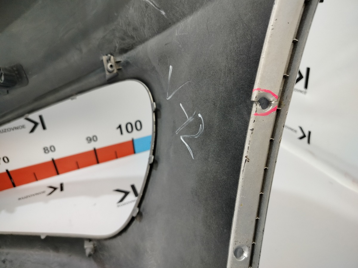 Бампер Kia Carnival YP D4HB 2015 перед. (б/у) Бампер Kia Carnival YP D4HB 2015 перед. (б/у)