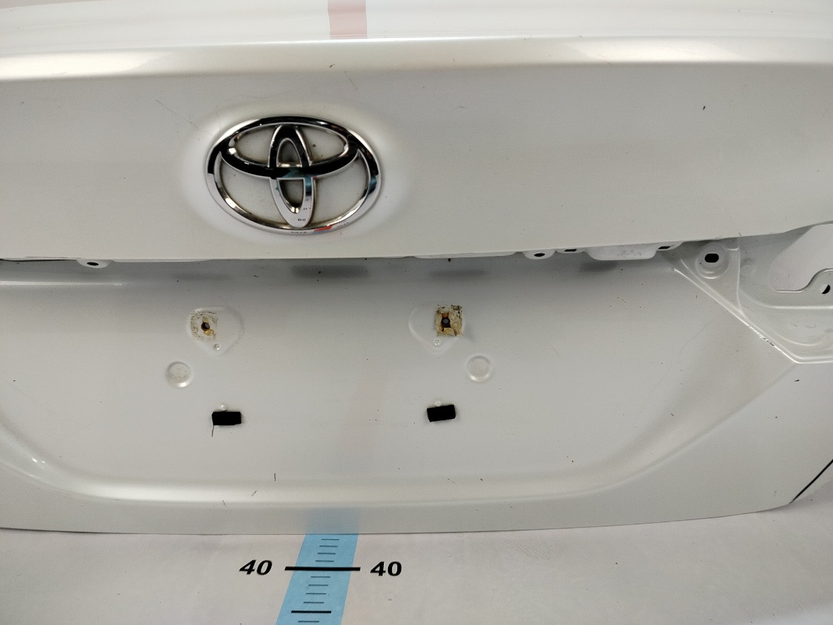 Крышка багажника Camry XV70