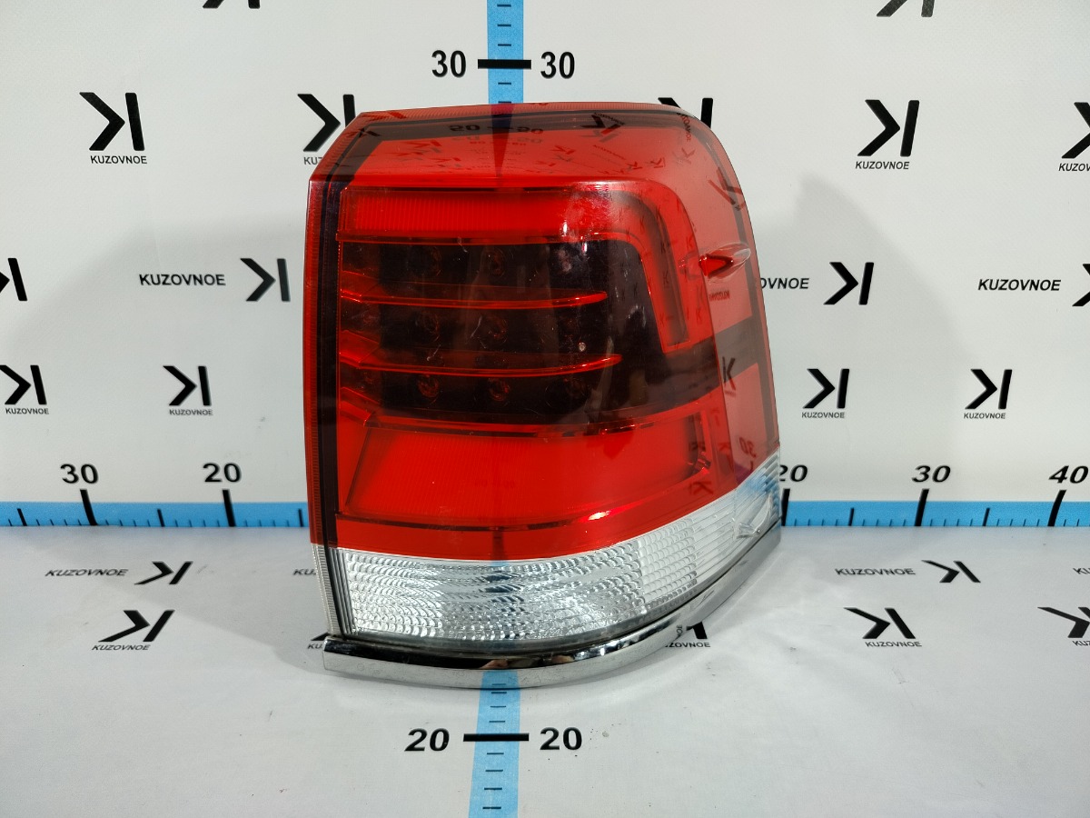 Фонарь (Стоп Сигнал) задний правый Toyota Land Cruiser 2008-2021 J200 БУ