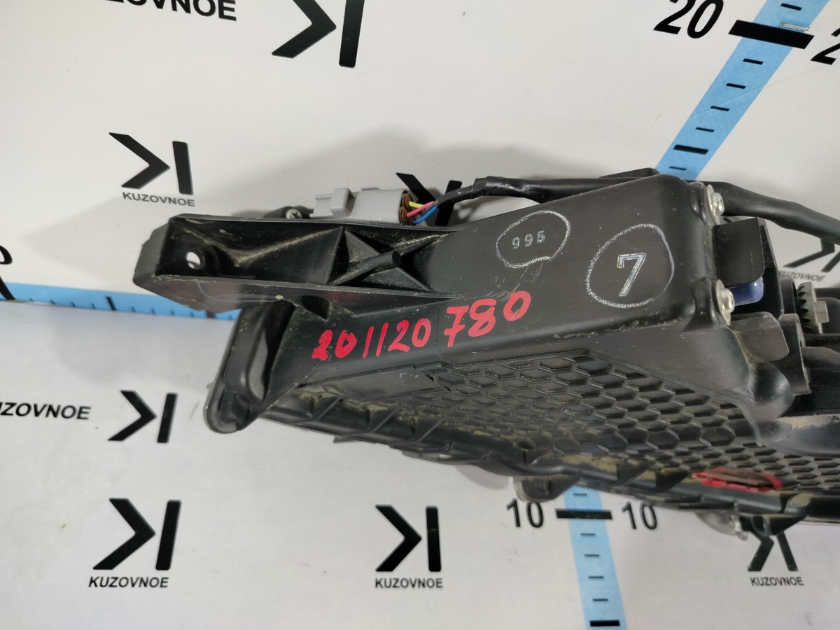 Фара противотуманная передняя правая RX350 2015-2022 AL20