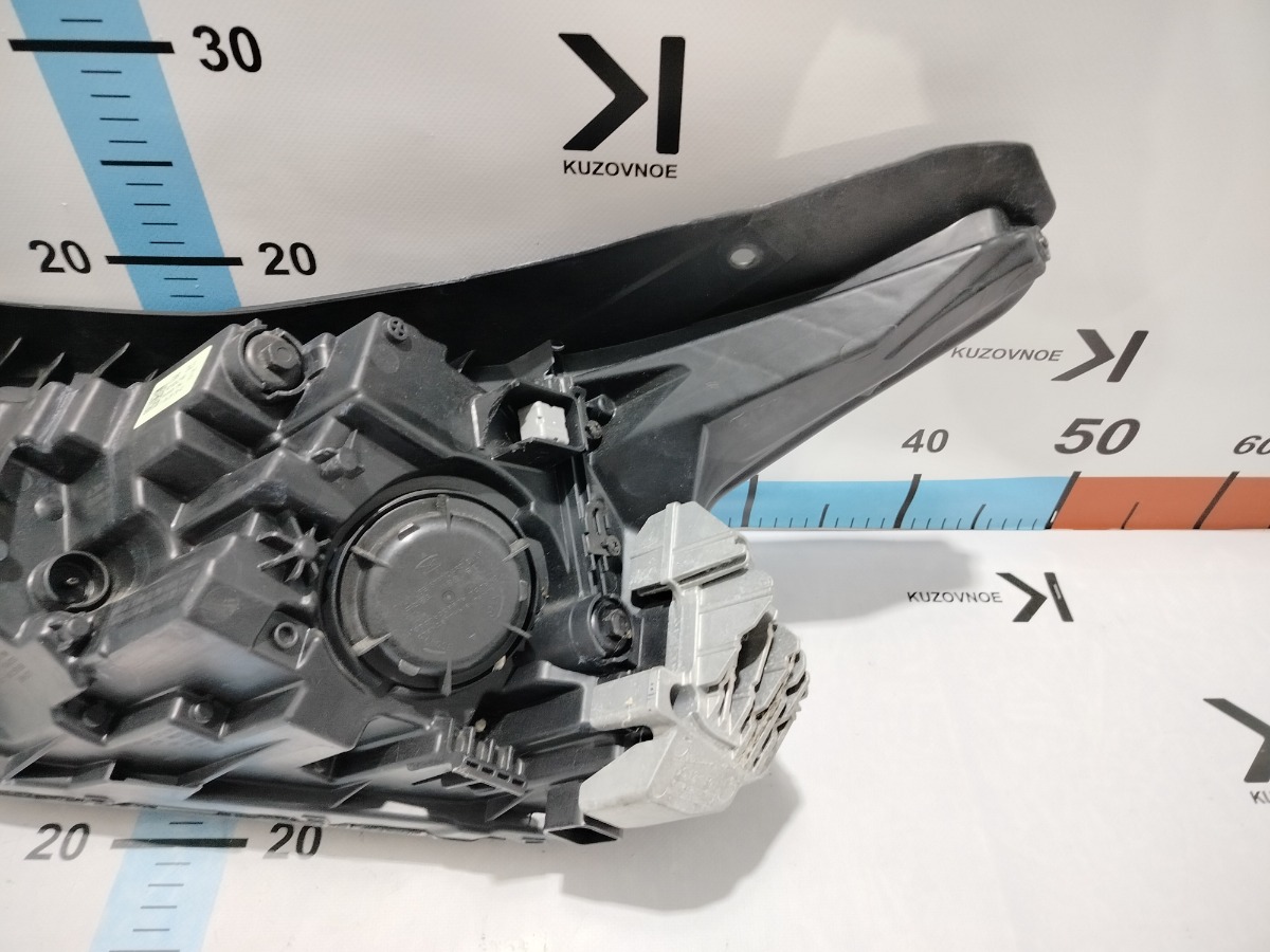 Фара передняя правая K5 DL3