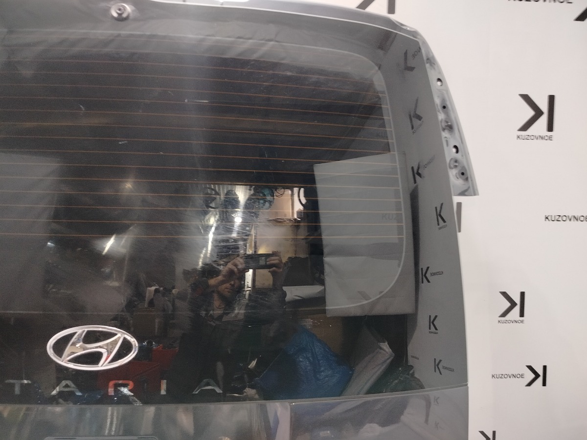 Стекло двери багажника Staria 2023 US4 D4HB