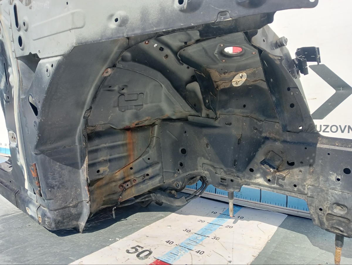 Лонжерон правый FX35 2009 S51 VQ35HR
