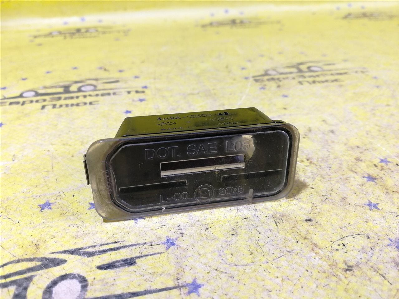 Подсветка номера багажника Ford Focus 2 (б/у)