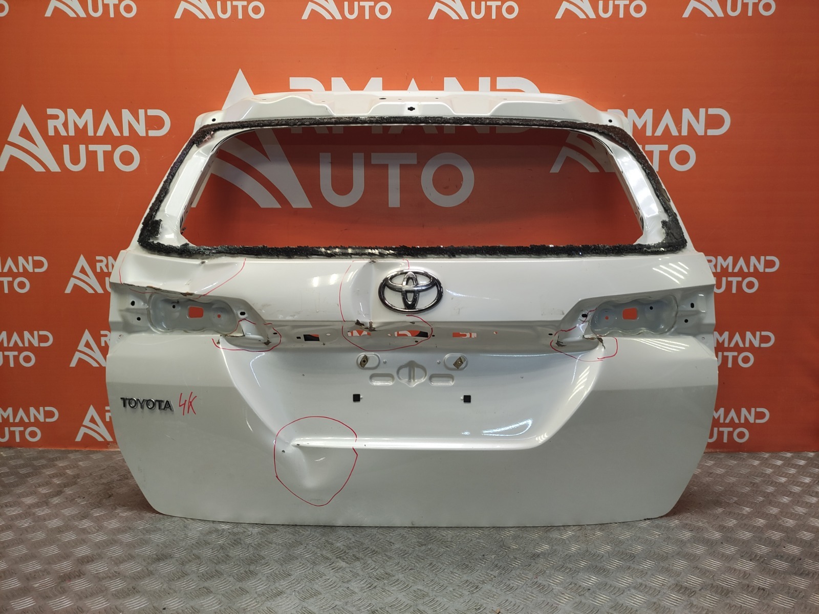 Дверь багажника Toyota Fortuner 2015-нв 2 67005KK060 id190372 запчасть  контрактная купить в Москве, цена 4000₽