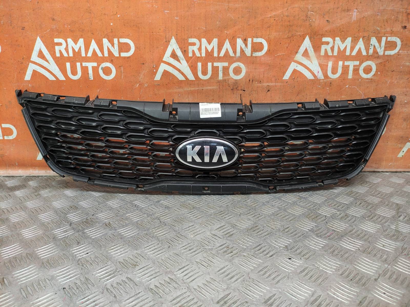 Решетка радиатора KIA Sorento 2012-2019 2 XM 863502P500 id227858 запчасть  БУ купить в Москве, цена 4500₽