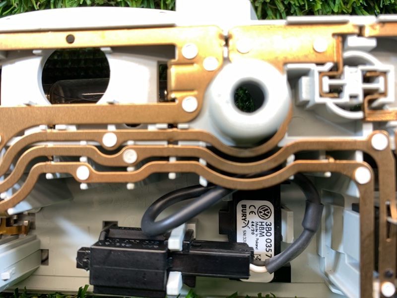 Плафон салонный передний консоль потолочная Volkswagen Polo MK6 LIFTBACK 1.6 CWVA 2020 (б/у)