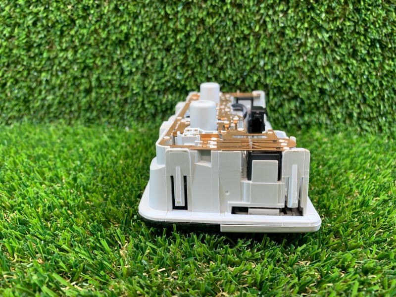 Плафон салонный передний консоль потолочная Volkswagen Polo MK6 LIFTBACK 1.6 CWVA 2020 (б/у)