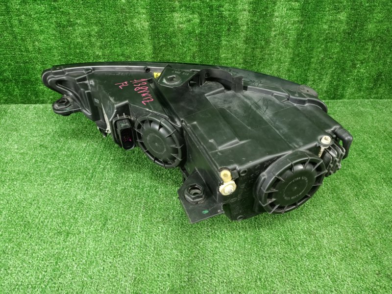 Фара правая A3 8V