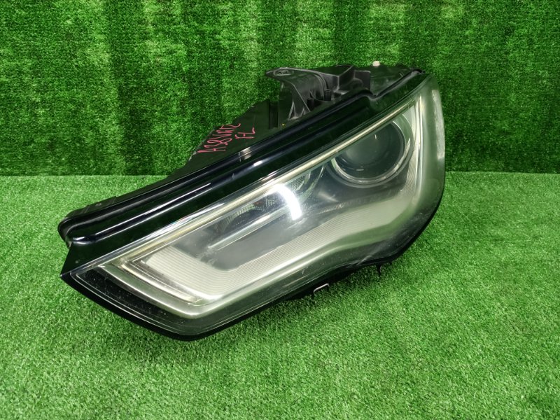 Фара левая A3 8V