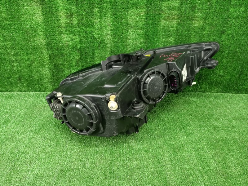 Фара левая A3 8V