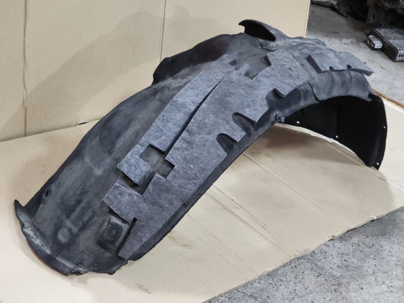 Подкрылок передний правый A7 4G