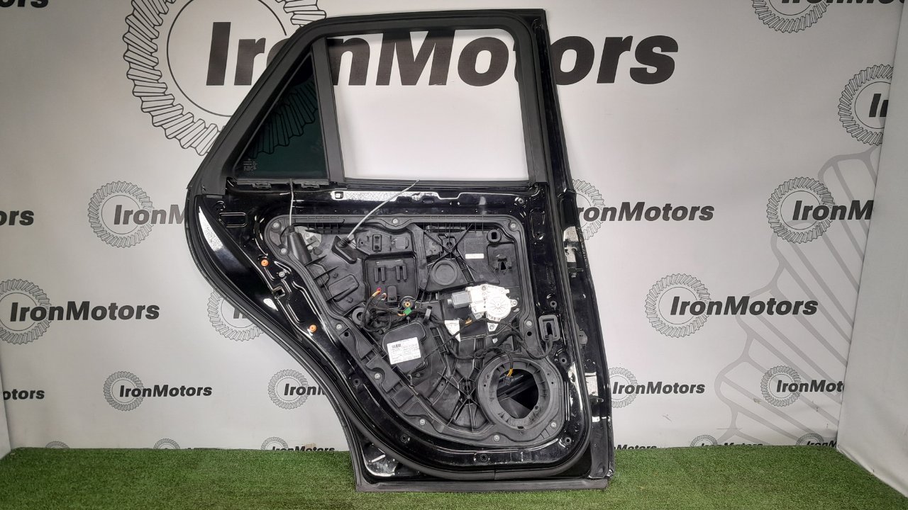 Дверь боковая задняя левая M-Class 2013 W166