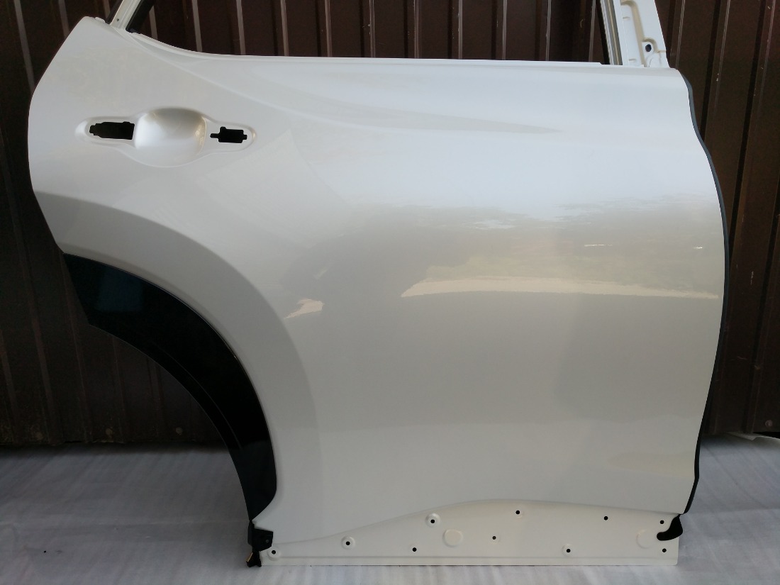 Дверь LEXUS RZ300e XEBM10 11.2023 задн. прав. (б/у)