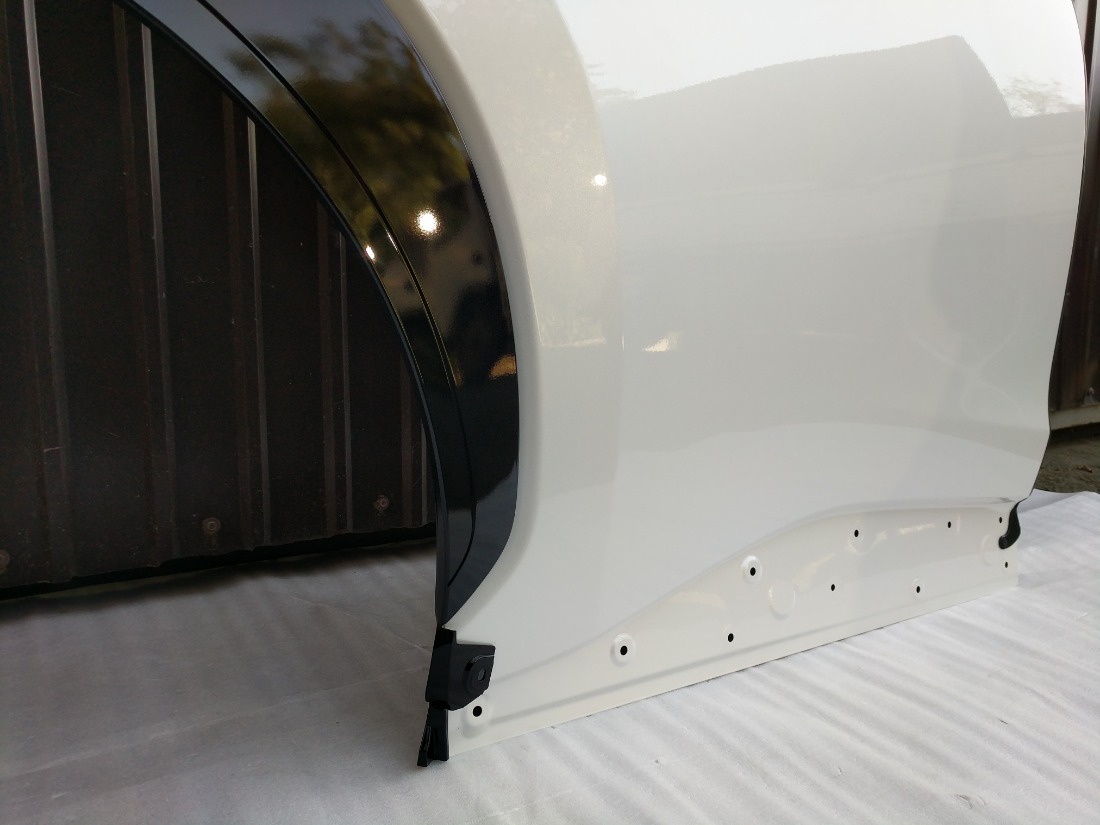 Дверь LEXUS RZ300e XEBM10 11.2023 задн. прав. (б/у)