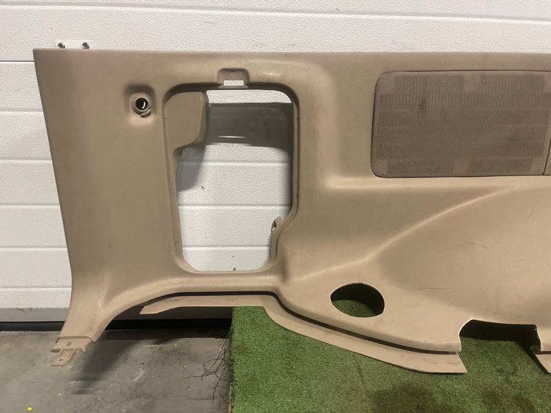 Обшивка багажника Toyota Land Cruiser 1000 4.2D