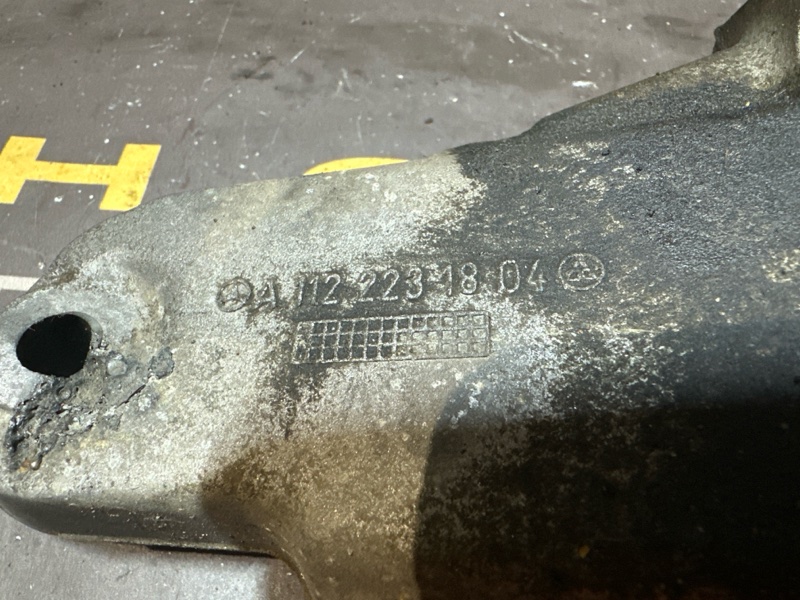 Кронштейн двигателя Mercedes-Benz S-Class W220 112.944 (б/у)