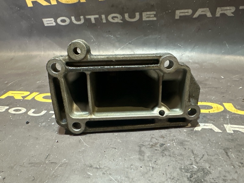 Кронштейн двигателя Mercedes-Benz S-Class W220 112.944 (б/у)