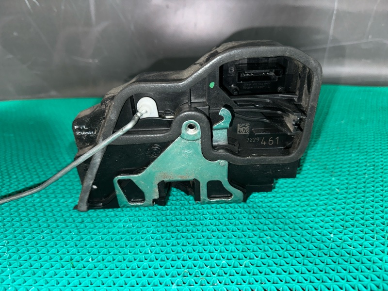 Замок двери BMW 5-Series E60 N52B25A 2009 перед. лев. (б/у) Замок двери BMW 5-Series E60 N52B25A 2009 перед. лев. (б/у)