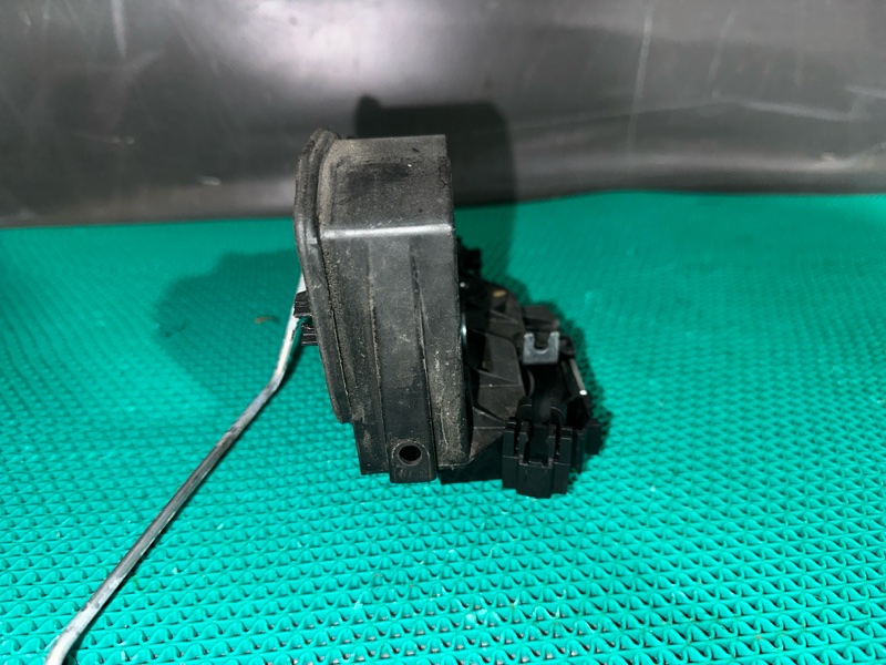 Замок двери BMW 5-Series F10 N47D20C 2012 задн. лев. (б/у)